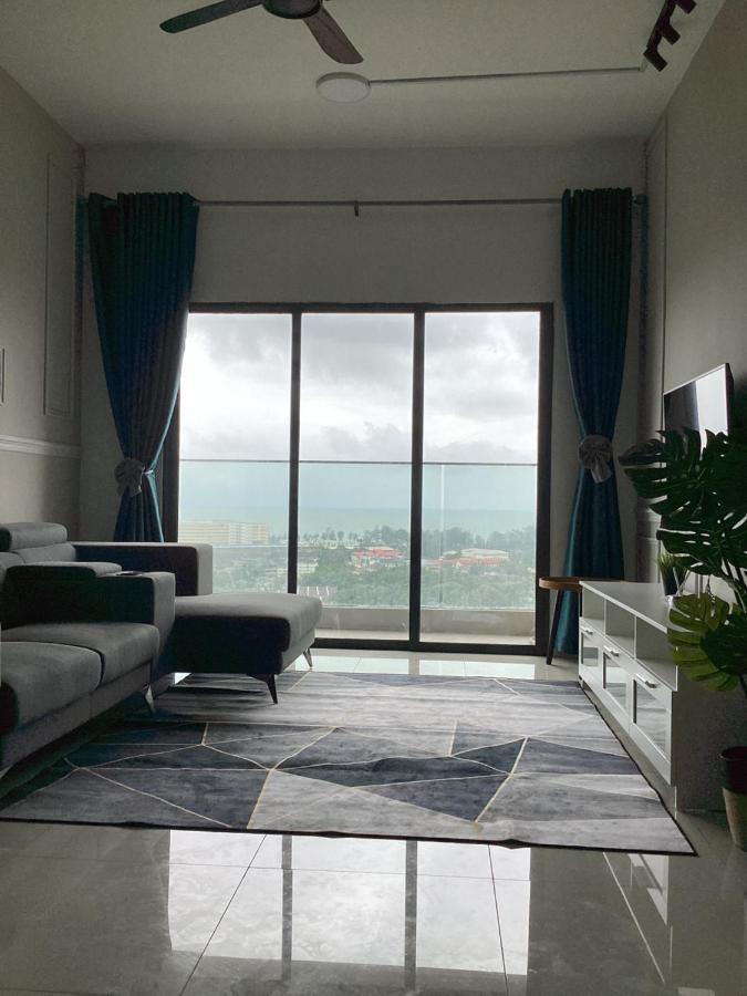 Golden Oceanview At Icon